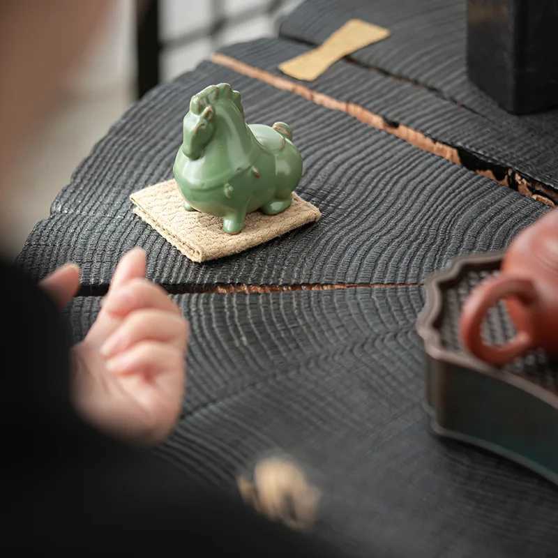 Ru Kiln Ceramic Green Horse Tea Pet Tea OrnamentsXJ240814