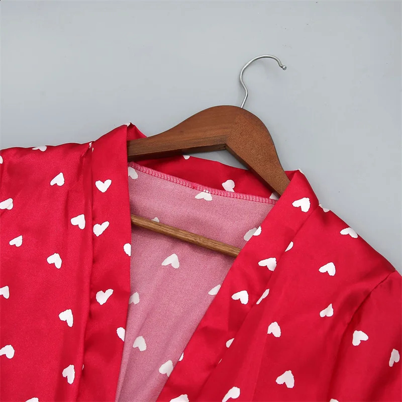 SFYY973 Arrival Wholesale WomenS Comfortable Pajamas Set 3Pcs PlusSize Printed Home Wear Casual 240815