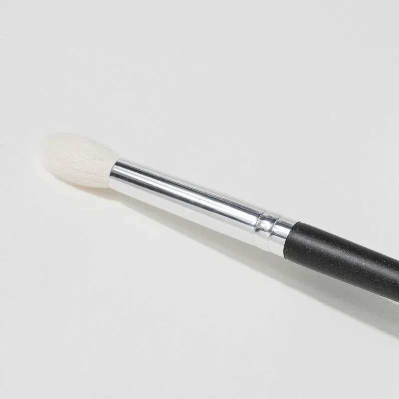 One goat hair cone cream mixing brush eye shadow makeup kit Maquiagem stain eye shadow makeup brush W240814