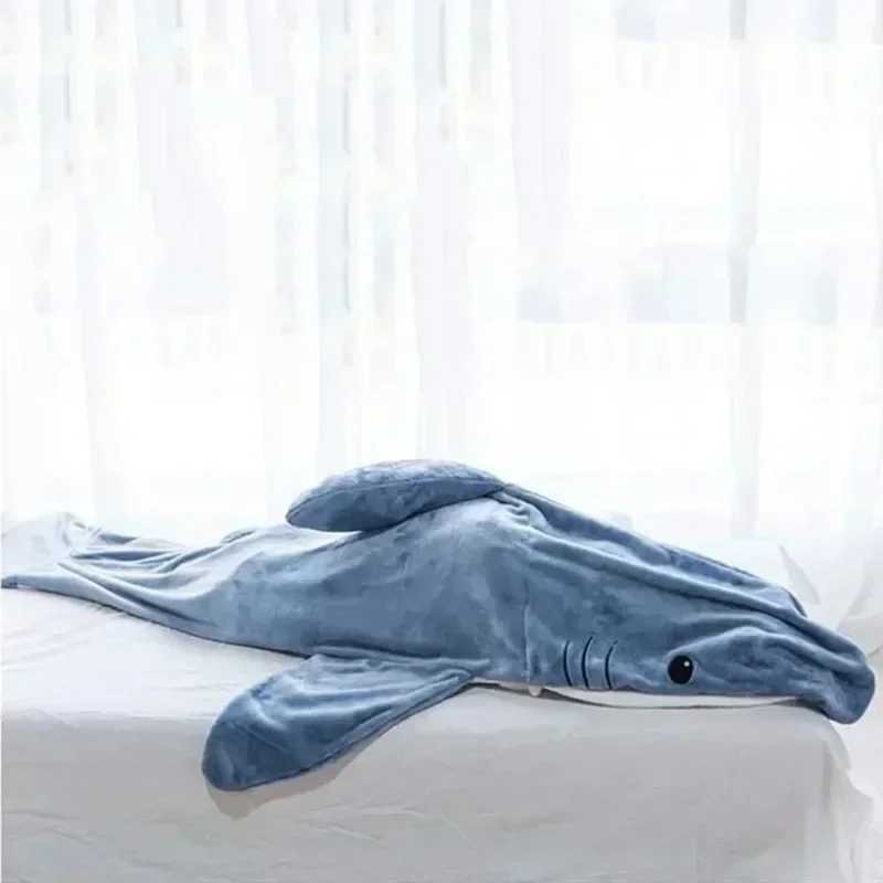 Cartoon Sleeping Bag for Children and Adults Shark Blanket Soft Cozy Fabric Mermaid Shawl Wearable Tiburon Pajamas Gift Y240815