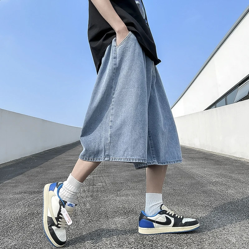 2024 Men Summer Fashion Baggy Denim Shorts Man Loose Wide Leg Jeans Male Streetwear Casual Kneelength Pants F23 240820