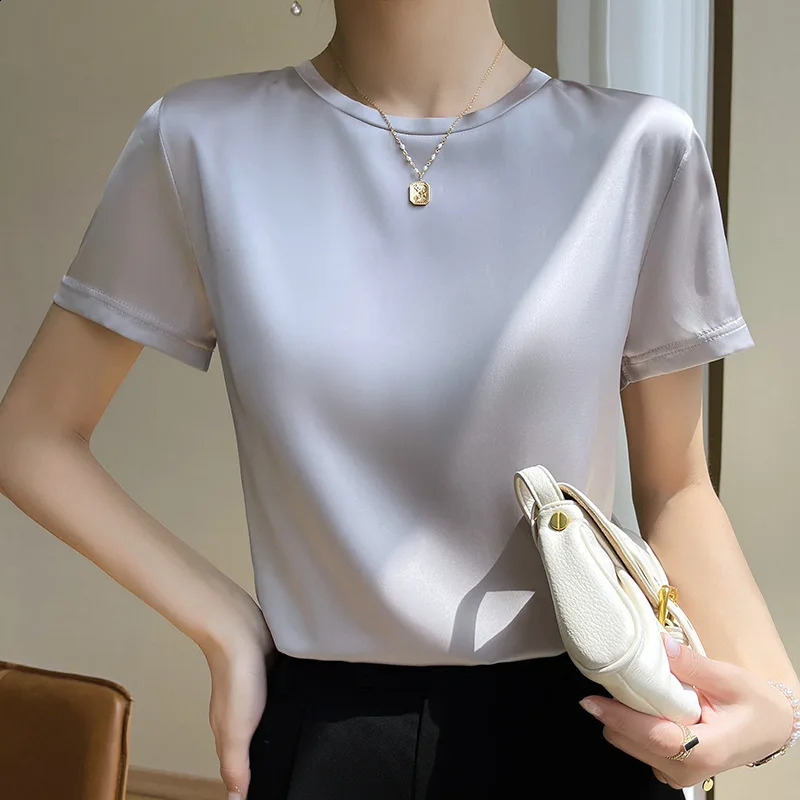 Womens short sleeved Tshirt womens ultrathin bottom thin top satin shirt 240814