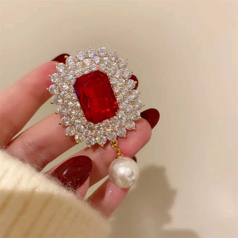 Ruby brooch womens luxury jewelry big gemstone lapel pin set dress accessories pearl pendant brooch anniversary gift W240815