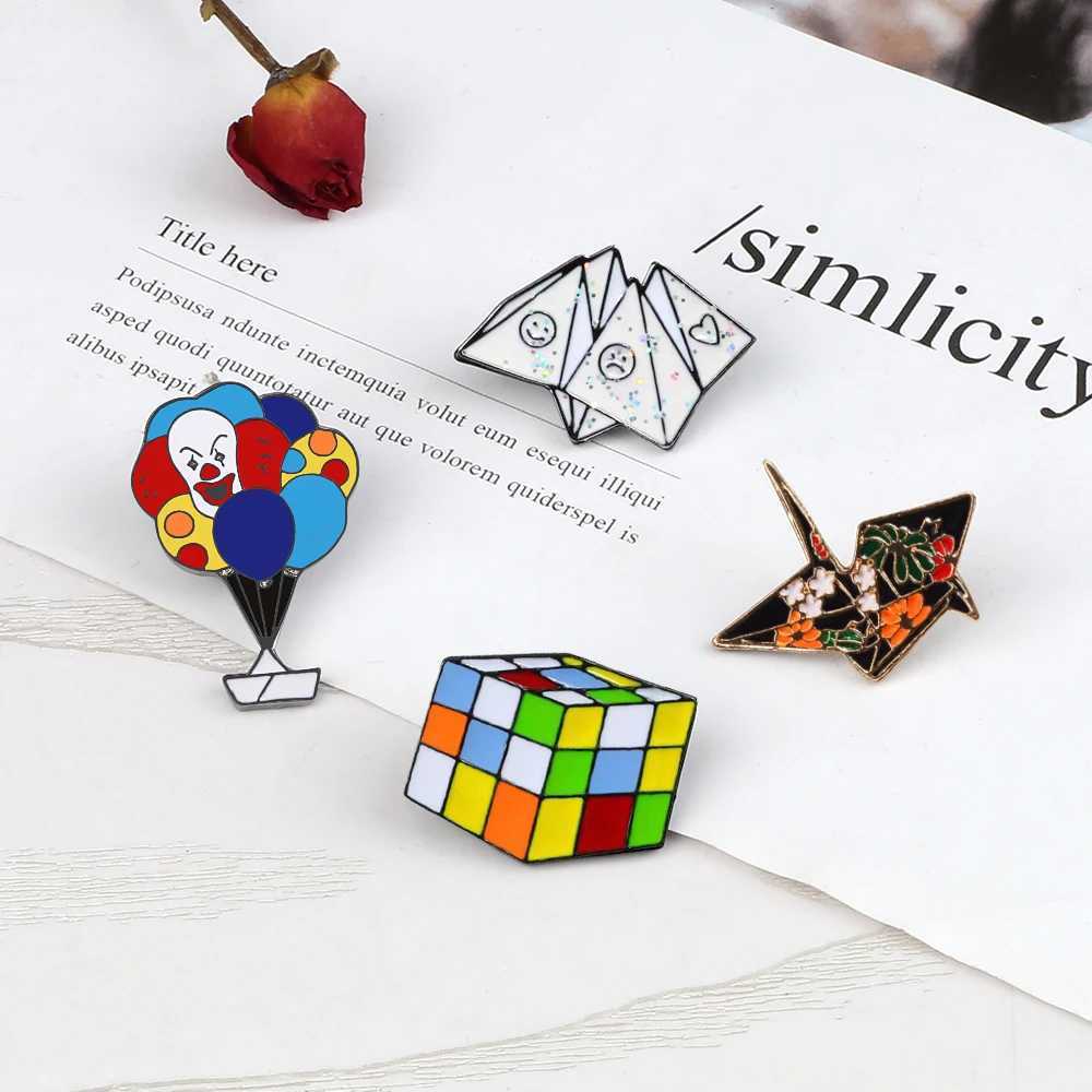 Fun Game Enamel Pin Cute Balloon Joker Rubiks Cube Folding Crane Childrens Friends Brooch Clothing Collar Pin Badge Fashion Jewelry W240815