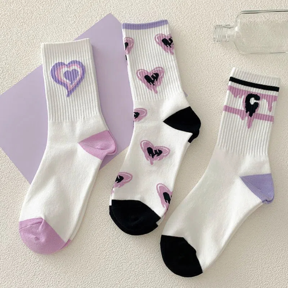 Trendy Purple Love Socks for Women Versatile Mid Length Sporty Leg Wear Ideal for Spring and Summer