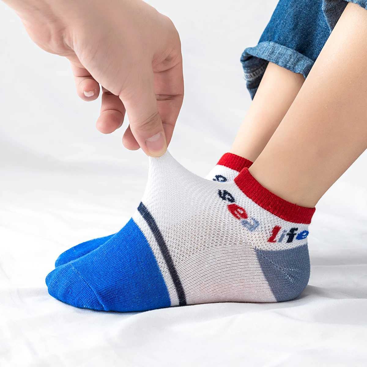5 pairs of crab bear pattern daily breathable socks for boys and girls spring and summer cartoon net sweat proof socks W240814