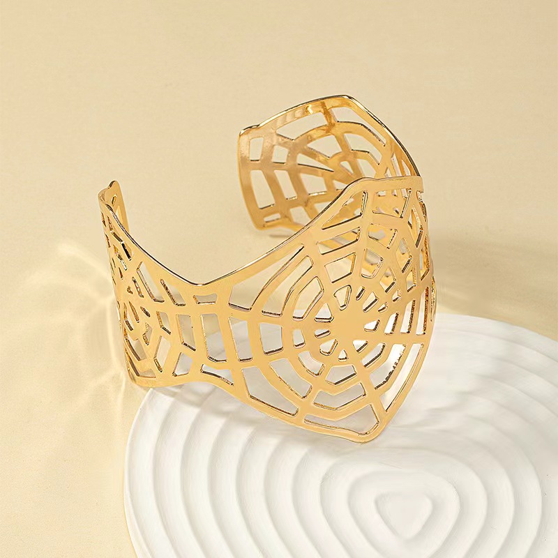 Arm Bracelet Creative Metal Spider Web Arm Bracelet Bracelet Can Be Used as Curtain Buckle Jewelry New Style