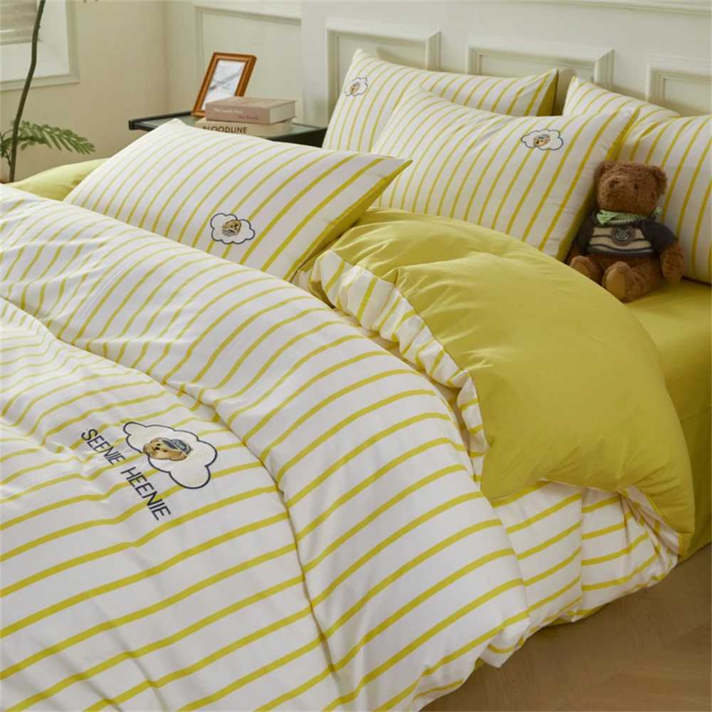 Cute Bear Bedding Set For Kids Girls Washed Cotton Stripe Duvet Cover Embroidery Bed Flat Sheet Set Queen King Four Piece SetsM240816