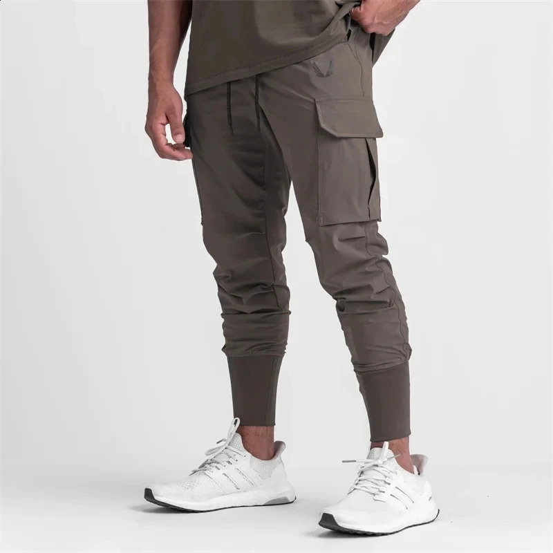 Mens Cargo Pants Summer Thin Loose Fast Drying Elastic Tight Running Training Sports Casual Trend Trouser 240815