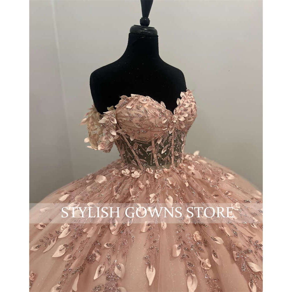 The Pink Off Shoulder Ball Gown Quinceanera Dresses For Girls Beaded 3D Wers Birthday Party Gowns Lace Up Back Sweet 15 16 S
