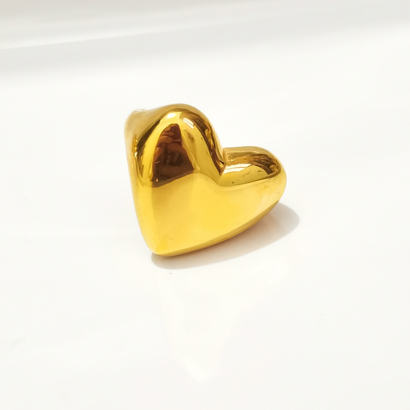 Ring love hollow ins niche cold wind lips irregular female ring surface plating 18K real gold preservation finger ring