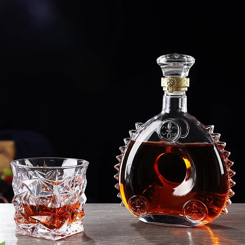 Retro Red Wine Bottle Champagne Glass Whiskey Decanter Water Jug Cocktail Pourer Aerator for Family Bar Transparent Spirits Cup 240816