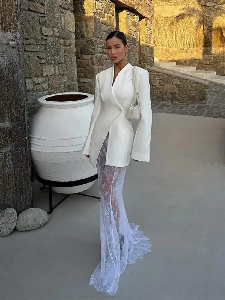 2024 Womens White Blazer Coat Lady Fashion Vneck Long Sleeve Button Slim Loose Jacket Ladies Outerwear Stylish Coats 240816