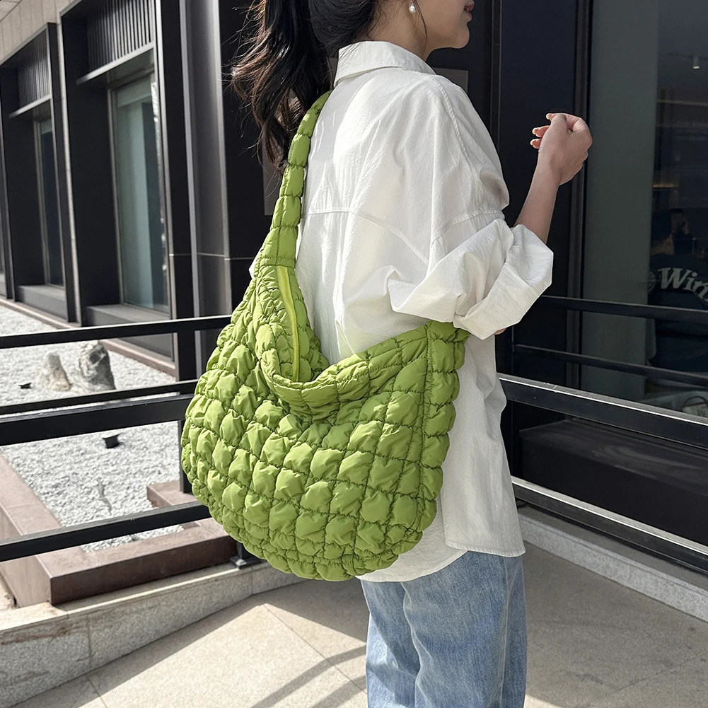 Quilted Padded Crossbody Bag for Women Pleated Bubbles Cloud Shoulder Bags Large Tote Bucket Ruched Handbags 2023 240815