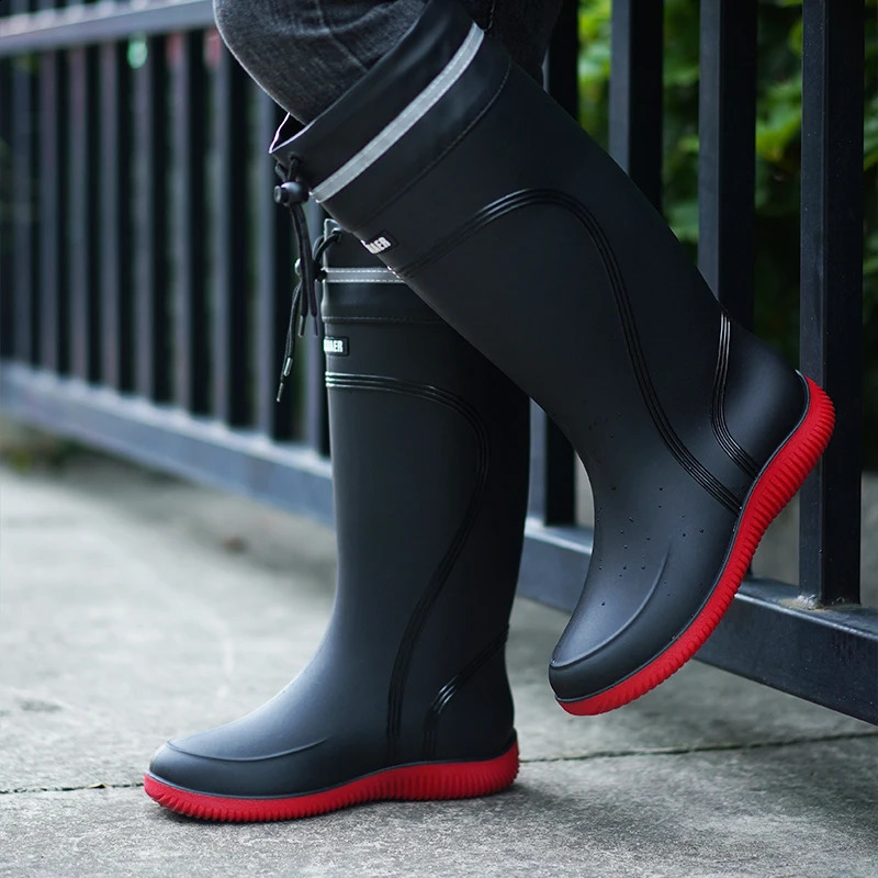 Mens and womens high-end rain boots with closed rainproof and waterproof features short leg length anti slip and dragging rubber boots 240821