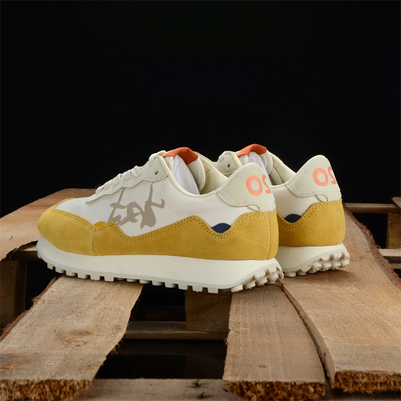 2025 new Suede Sneakers men casual cream white grey nylon mens designer shoes fashion outdoor lace up womens sports trainers size 39-45