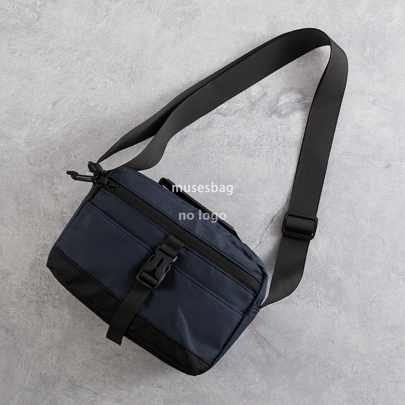 Men's single shoulder charter can wind casual crossbody bag trend simple matching small square bag camera bag tooling messenger bag