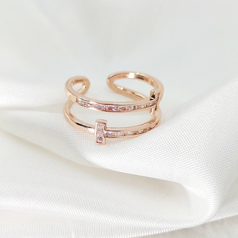 Love ring copper double layer open ring female niche design ins cold wind inlaid zirconium fashion hundred match engagement wedding ring finger ring