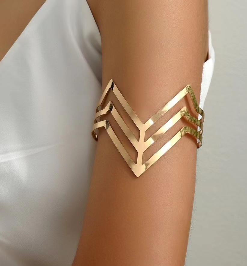 Cross border hot selling circle bracelet, bare body arm ring, versatile and niche design, foot accessories, punk style arm bracelet