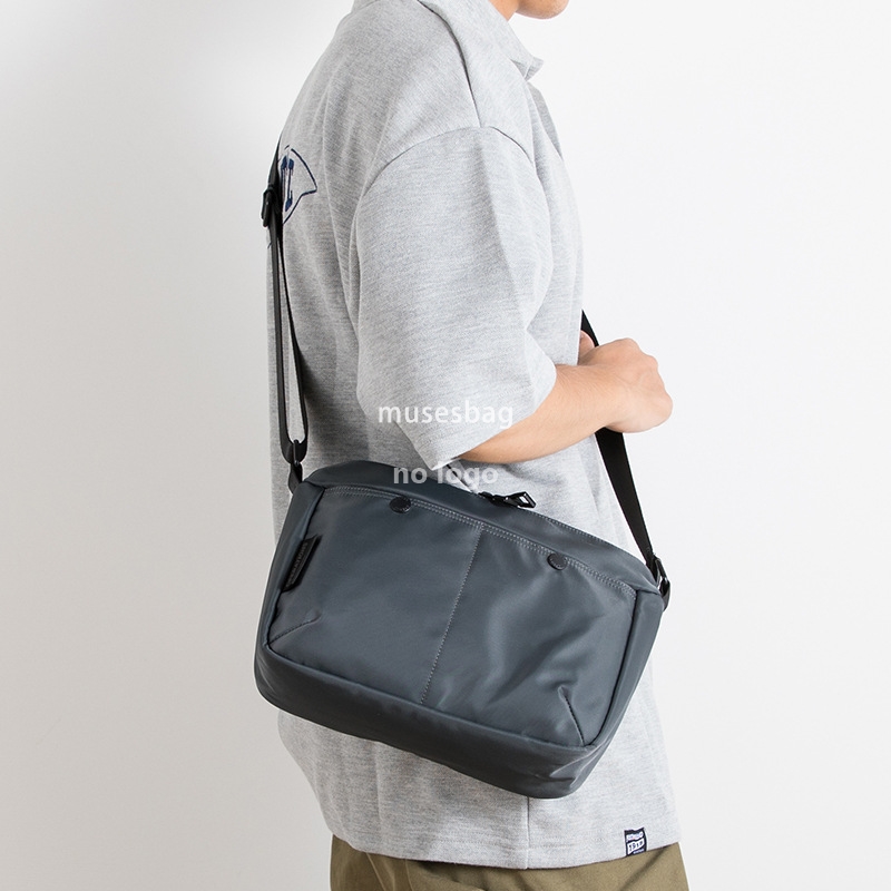 Japanese fashion men's shoulder bag personality street trend Oxford cloth crossbody bag simple ins style tooling satchel