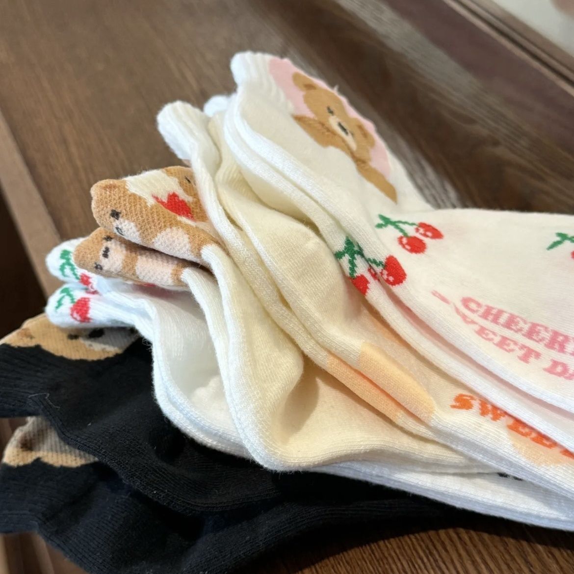 Trendy Women's Short Sock Set - Soft Cotton, Perfect Fit, Featuring Sweet Cartoon Bears Ideal for Seasonal Layering