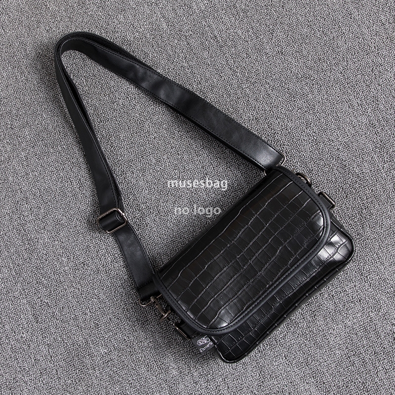 New men's casual shoulder bag crocodile print fashion trend small body bag soft leather clamshell mobile phone bag crossbody bag for men