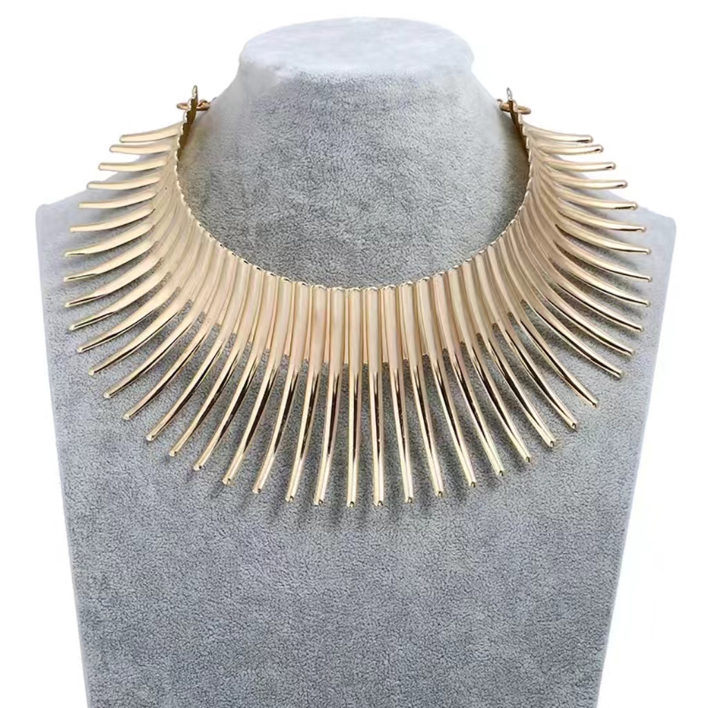 European and American Fashion Collar Blossoming Sunflower Collar Necklace Export Quality Clavicle