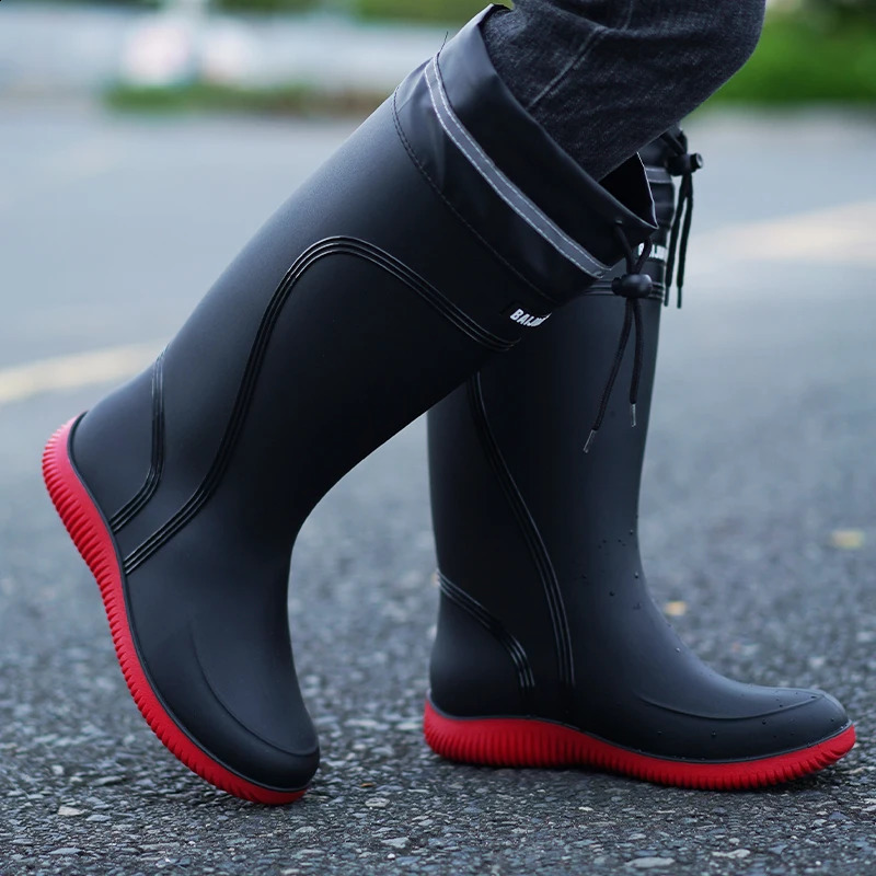 Mens and womens high-end rain boots with closed rainproof and waterproof features short leg length anti slip and dragging rubber boots 240821