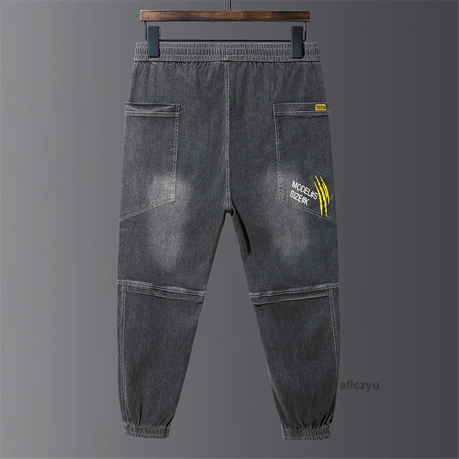 8XL Plus Size Jeans Men Baggy Denim Pants Fashion Causal Jogger Pants Solid Color Trousers Male Big Size Bottom 240816
