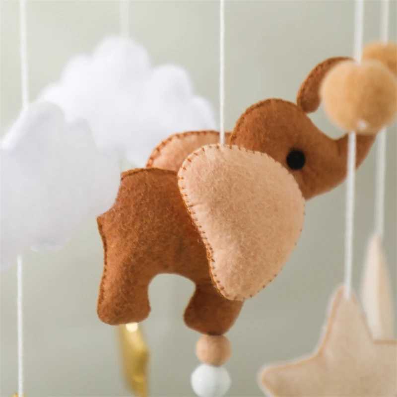 Lets make a wooden baby rattlesnake cartoon elephant cloud moon soft felt hammock Bell mobile Flat noodles Montessori educational toys W240815
