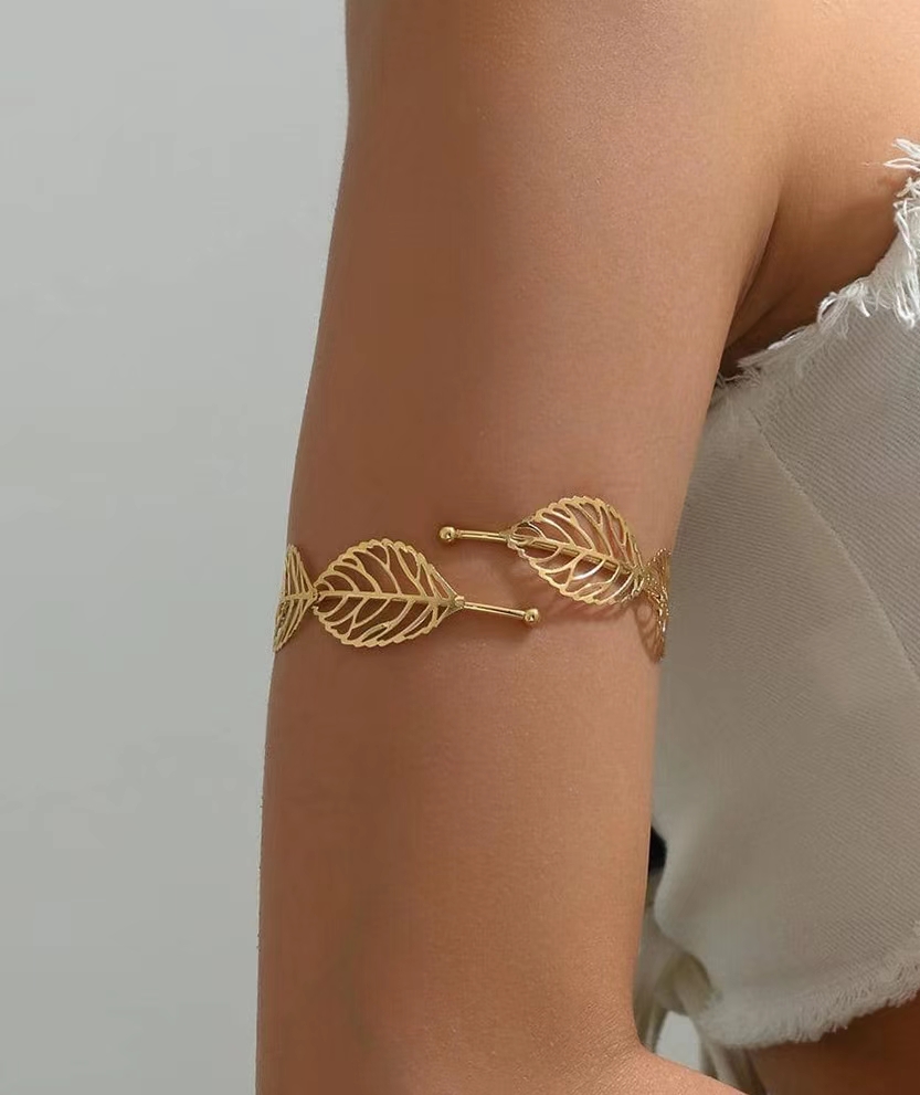 Cross border hot selling circle bracelet, bare body arm ring, versatile and niche design, foot accessories, punk style arm bracelet