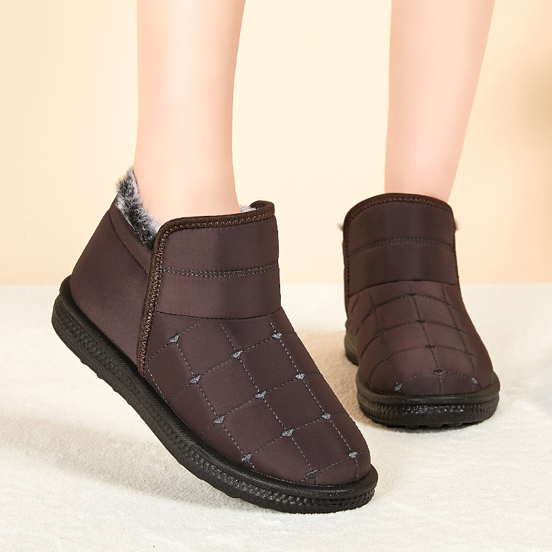 Women's winter warm and plush thick lightweight comfortable casual boots