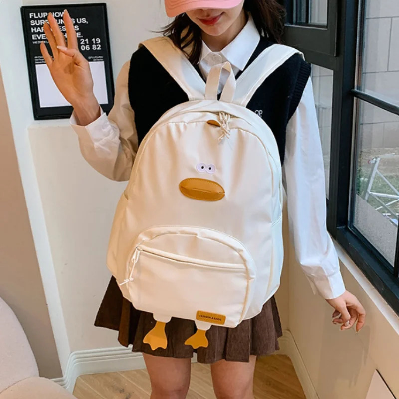Cartoon Duck Backpack er Cute Travel Bag Female College Student Versatile Korean Edition Girls School Bag 240816