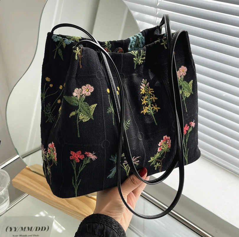 Large Flowers Tote Bag Highquality Fabric Womens Handbag High Capacity Shoulder Bags 240815