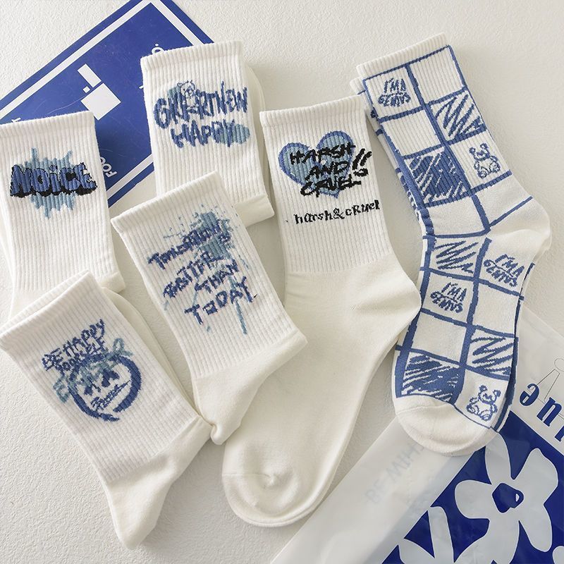 Socks for children mid length autumn and winter styles high beauty explosive street versatile long tube cute girls Instagram trendy high waisted bonel