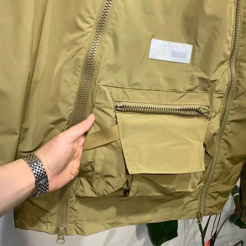 New Luxury Spring and Autumn Mens Jacket Fashion Double Zipper Hooded Outdoor Jacket Black Coat Pocket SweatshirtW240711