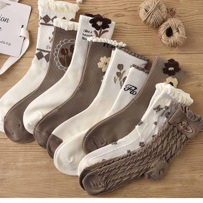Versatile Medium-Length Plush Floral Socks with Coffee Colored Lace for Fall and Winter