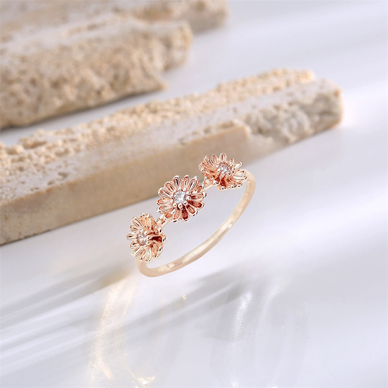 Designer ring copper inlaid zirconium sparkling ring high-class sense of hundred with flower ring finger ring female gold light luxury Mother's D