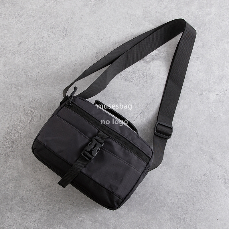 Men's single shoulder charter can wind casual crossbody bag trend simple matching small square bag camera bag tooling messenger bag