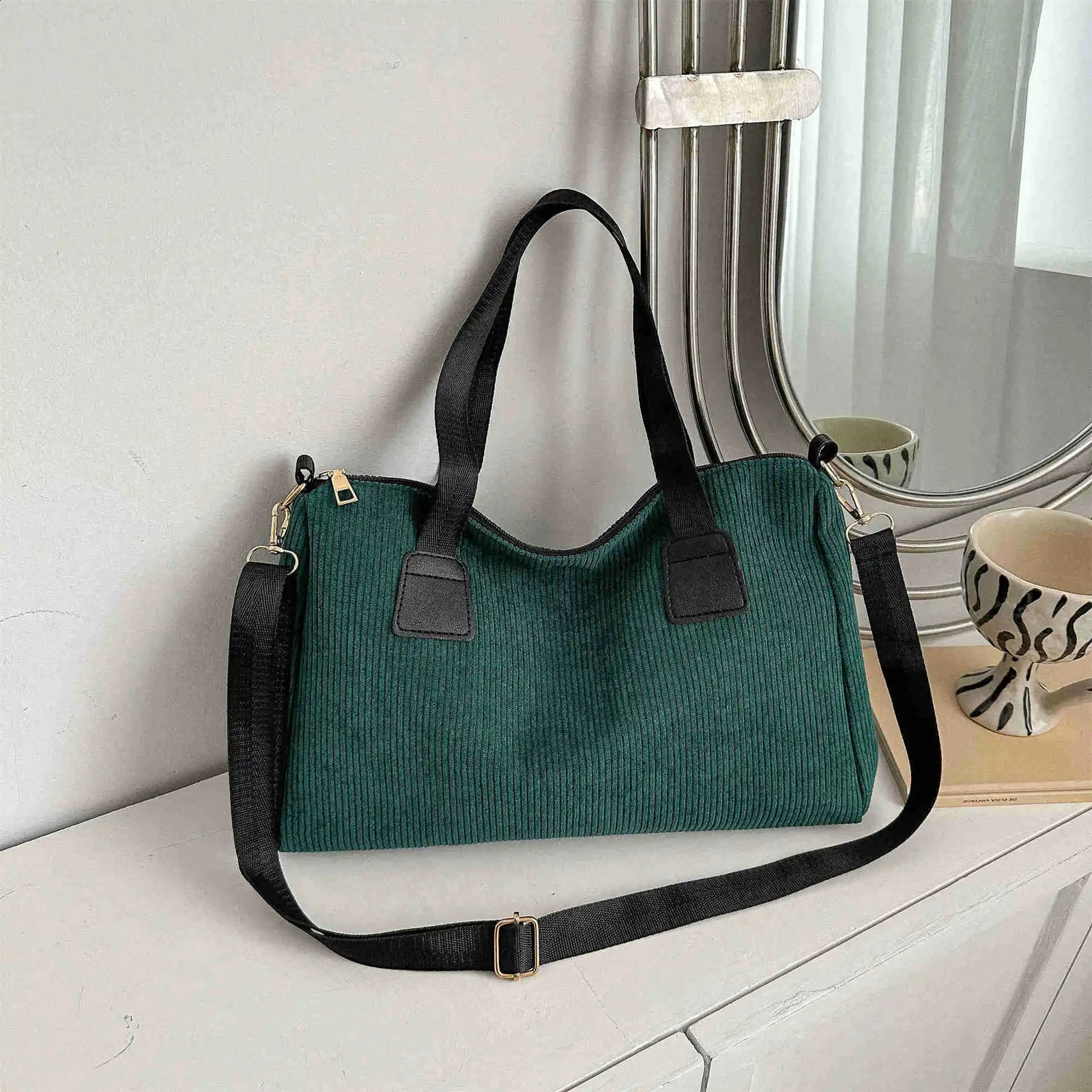 Corduroy Travel Duffle Bag Large Capacity Crossbody Casual Handbags For Sports Weekend Purses Women 240815