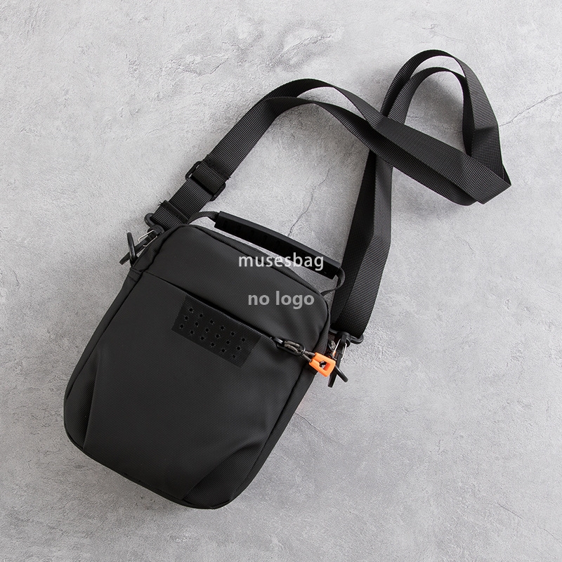 Korean version of casual men's small satchel mini mobile phone bag Fashion all small square bag ins tooling shoulder bag