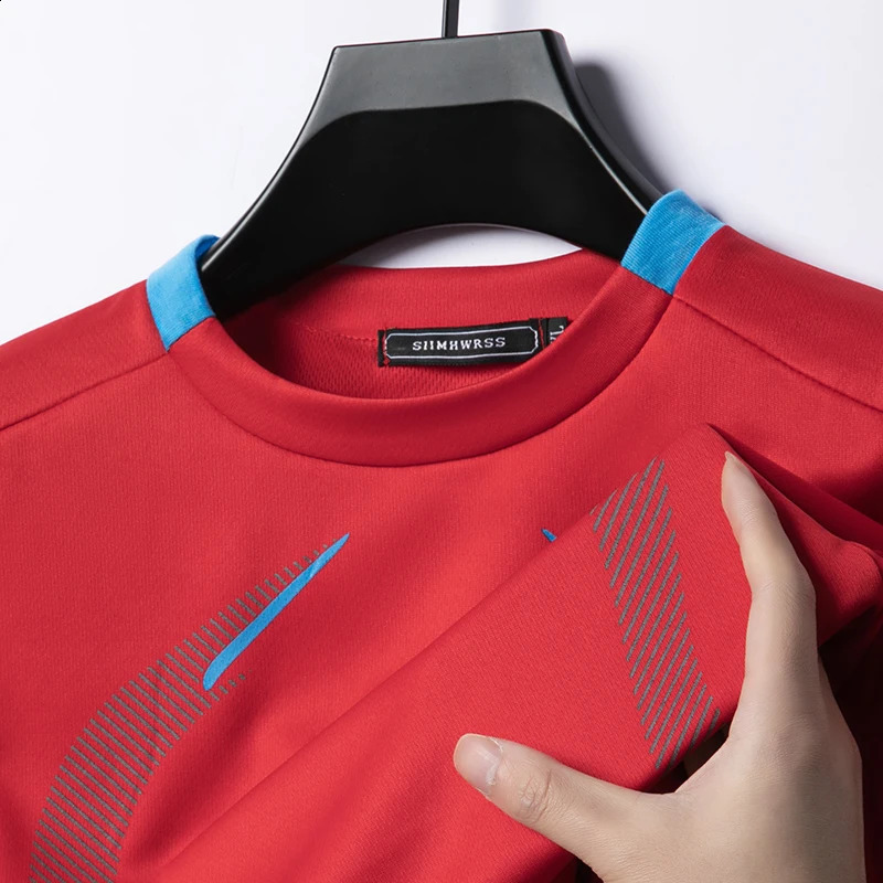 Summer Fitness Breathable T Shirt for Men Quick Drying Jogging Tshirt Training Tees Gym Tops Lightweight Large Tshirt 240816