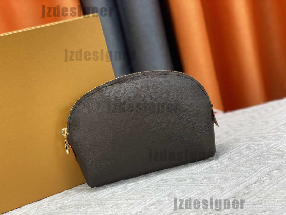Designer Clutch Bag Cosmetic Pouch Cosmetic Bags Organizer Famous Makeup Bag Travel Pouch Zipper Storage Bag Make Up Lady Purses Organizador Toiletry Bag M47515