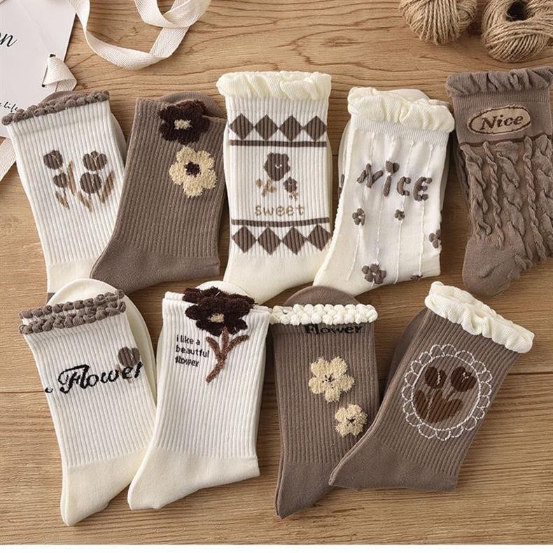 Women's socks autumn and winter plush flower long tube socks ins trendy versatile high beauty forest students coffee colored lace medium long