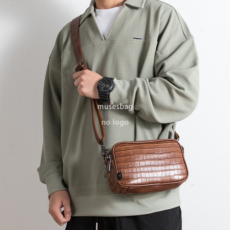 Fashion brand soft leather shoulder bag crocodile print Europe and the United States casual small body bag men's personality summer mobile phone 