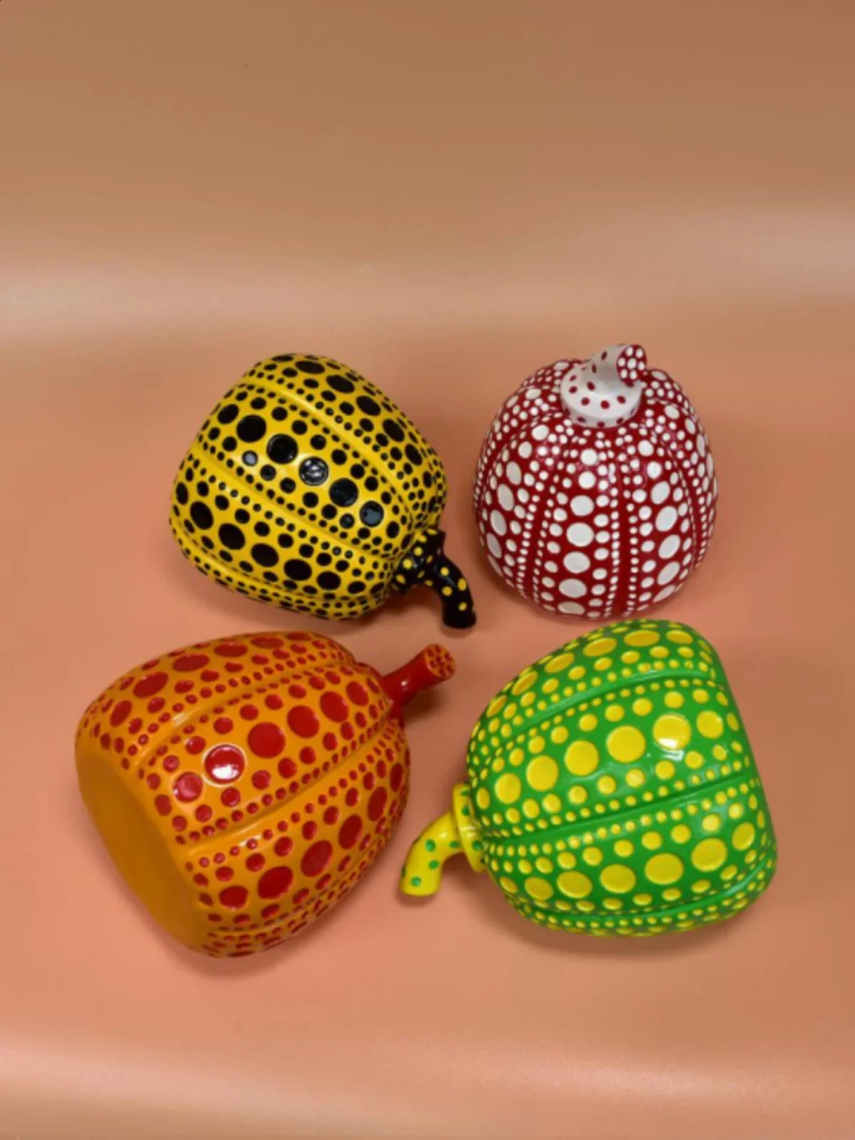 Kusama Yayoi Pumpkin Statue Japanese Art Wave Point Pumpkin Sculpture Morden Resin Crafts Office Home Interior Decor Gifts 240805