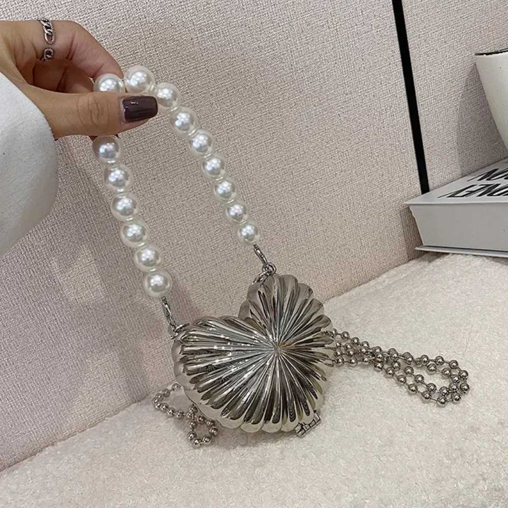 Fashion Metal Lipstick Bag for Women Luxury Dinner Bag Designer Shell Bag High Quality Shoulder Cute Purses Handbags 2024 CI24816