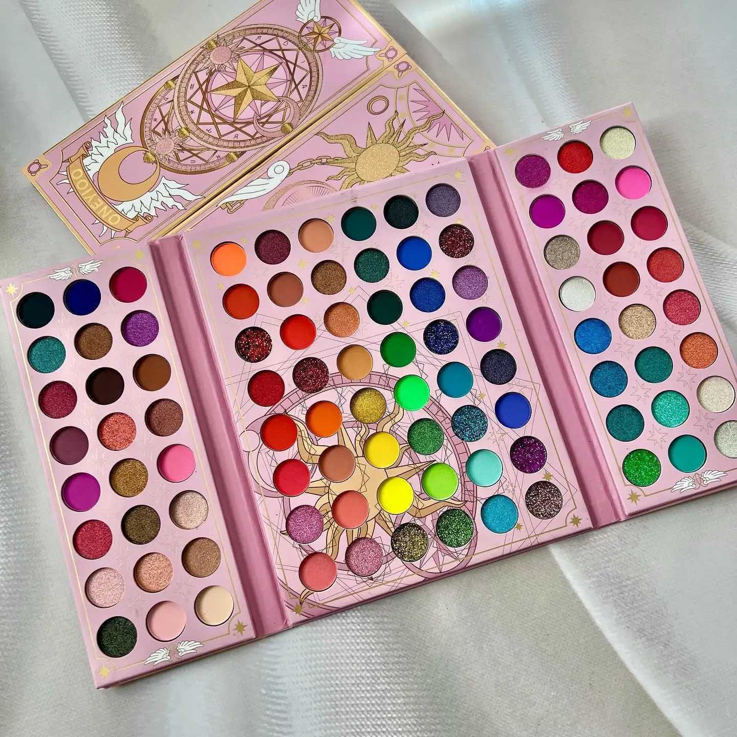 18 color eye shadow palette with makeup mirror shimmer shimmer pigment nude durable eye shadow wholesaleW241212