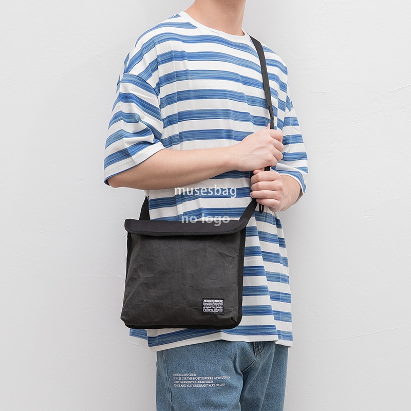 Fashion brand personality shoulder bag Male fashion envelope bag casual crossbody bag simple trend kraft paper crossbody bag messenger bag