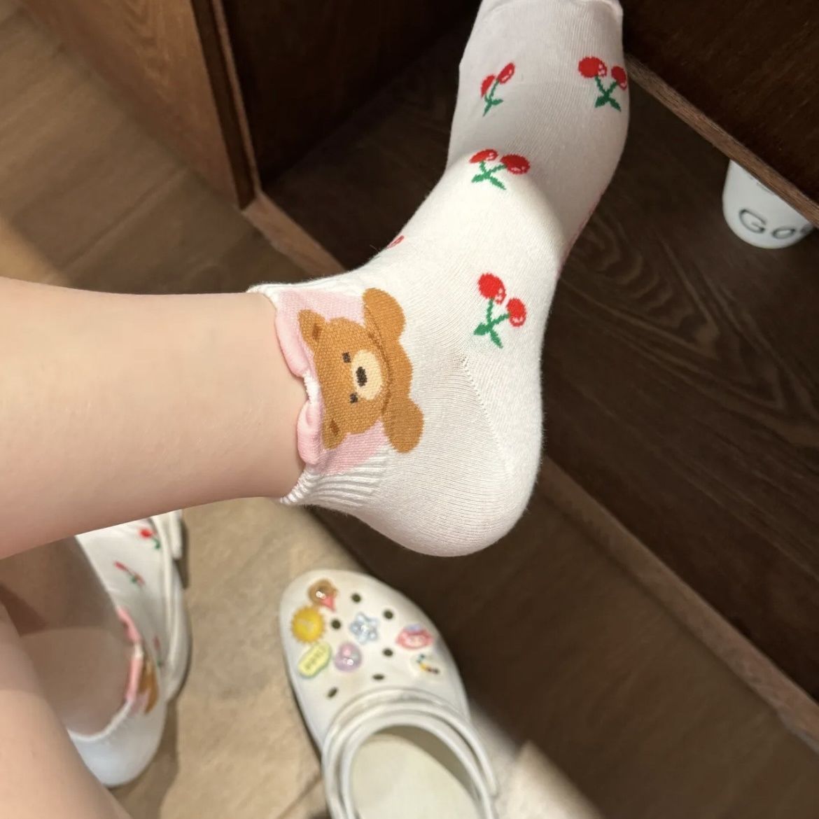 Trendy Women's Short Sock Set - Soft Cotton, Perfect Fit, Featuring Sweet Cartoon Bears Ideal for Seasonal Layering